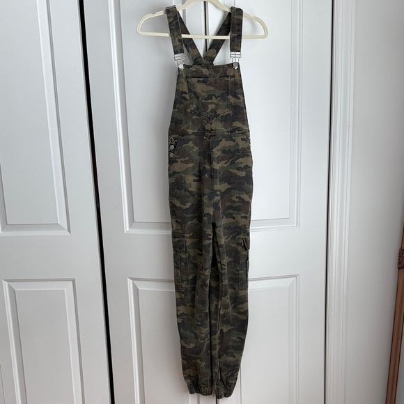 Camouflage Cargo Pocket Jogger Cuff Women's Overalls - Picture 1 of 7
